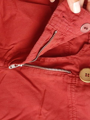 Attrattivo cotton shorts like new, size L, red