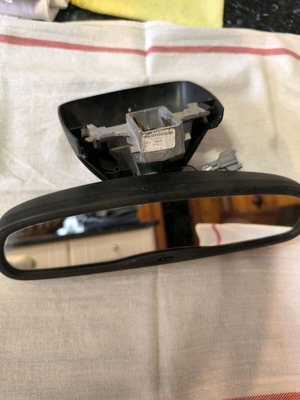 Nissan Qashqai genuine automatic mirror used