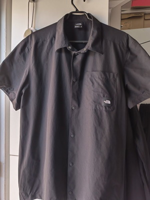 The North Face men's shirt XL black new, breathable stretch fabric