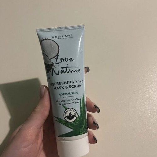 Oriflame Love Nature Refreshing 2-in-1 Mask & Scrub