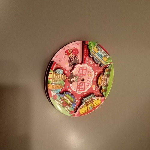 Magnet from Beijing new with rotating top