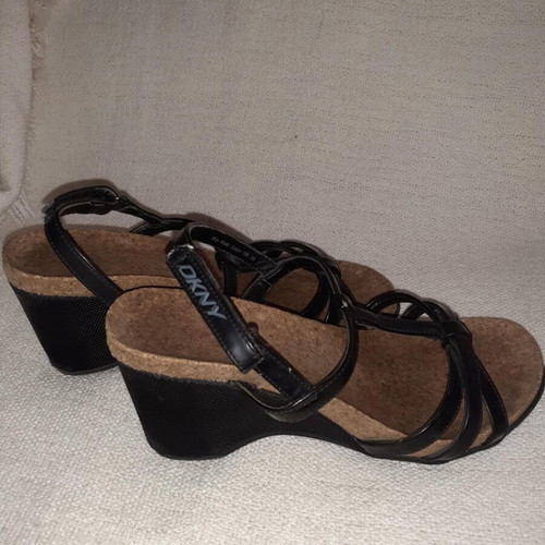 DKNY patent leather sandals like new, size 36, 8 cm heel