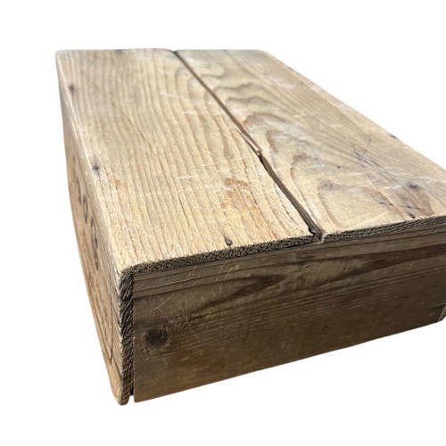 Wooden Threpsini box used