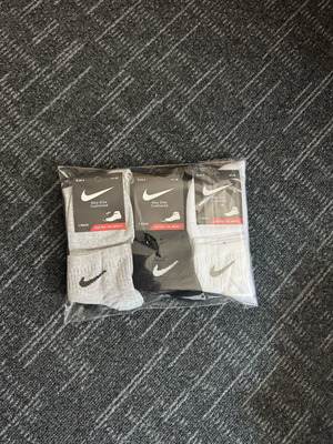 Nike socks new, sizes 36-40, black and white