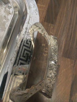 Metal serving tray