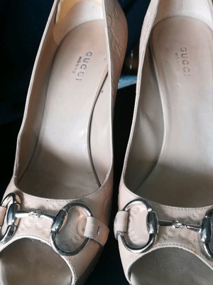 Γόβες Gucci μεταχειρισμένες, Νο 38