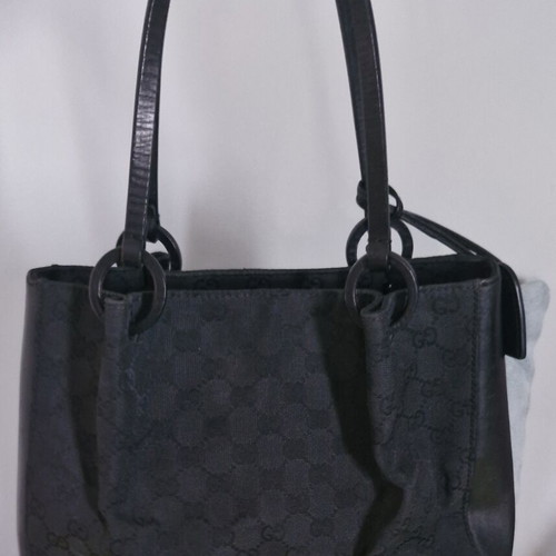 Gucci GG Canvas Monogram Vintage black shoulder bag