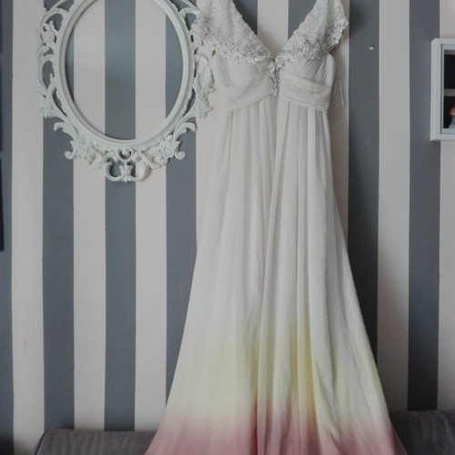 Wedding dress new, size XL, beige with lace and multicolor hem
