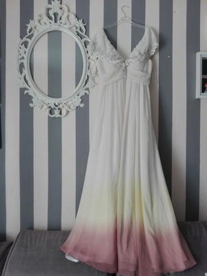 Wedding dress new, size XL, beige with lace and multicolor hem