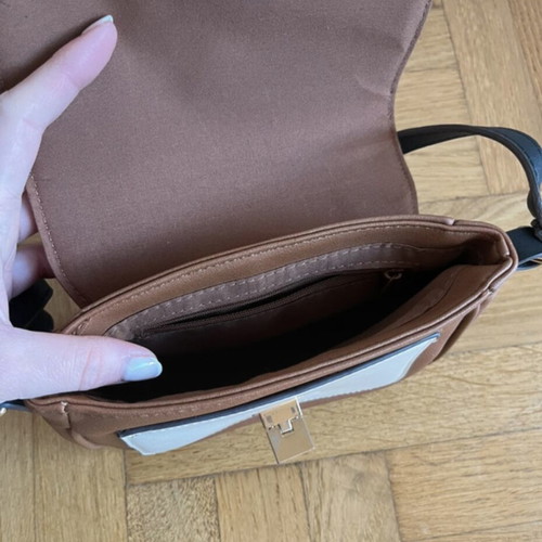Accessorize crossbody bag used, black and beige