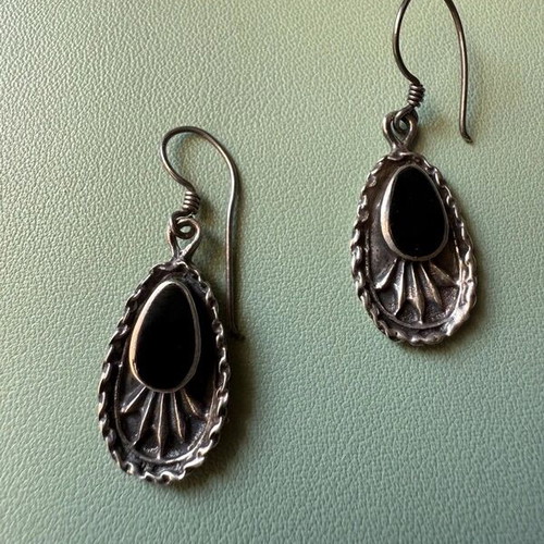 Vintage earrings silver 925 and onyx used