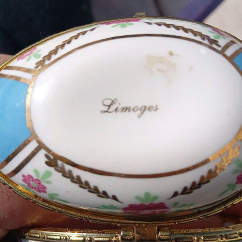 Porcelain egg limoges