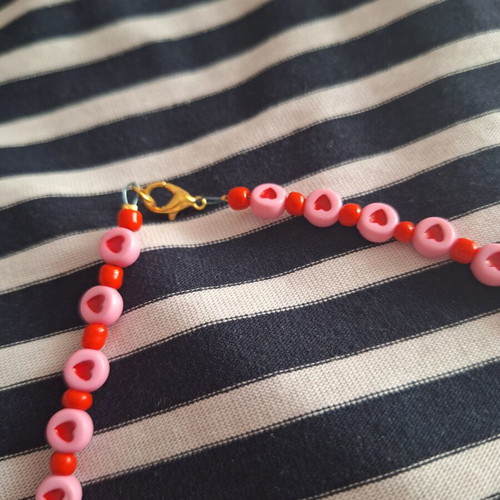 Handmade necklace with hearts, new, red and pink
