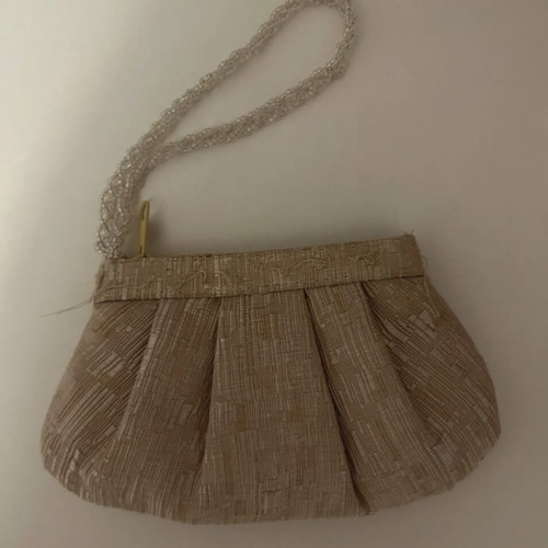 Wallet beige, new, spacious and comfortable