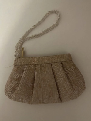Wallet beige, new, spacious and comfortable