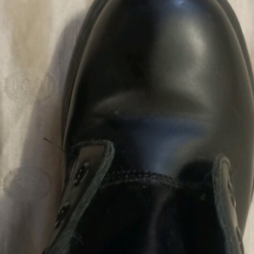 Youth women's black leather boots like new, size 36
