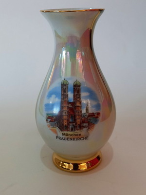 Handmade porcelain vase Frauenkirche Munich like new