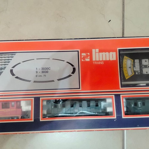 Lima HO Train like new, fully functional, original batteries available