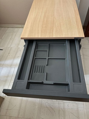 Dromeas office drawer unit like new with lock