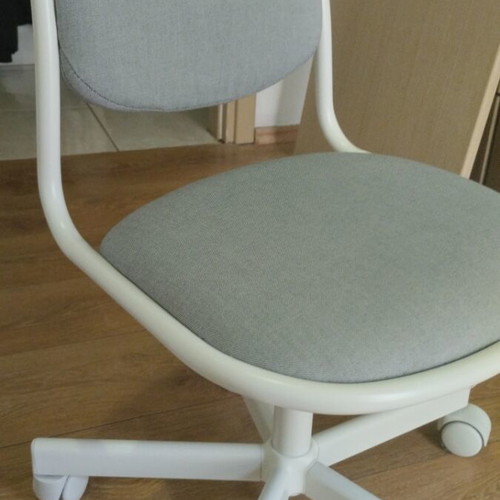 Children's office chair like new