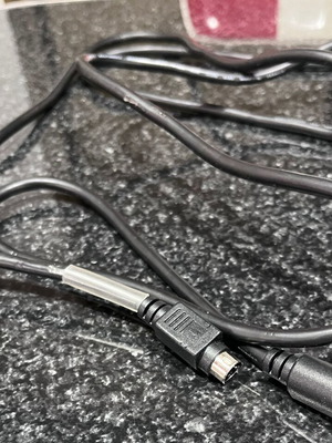 S-Video and RCA cables like new, 3x1.5m, 1x1.7m