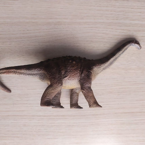 Saltasaurus Dinosaur Figure 24 cm Schleich like new