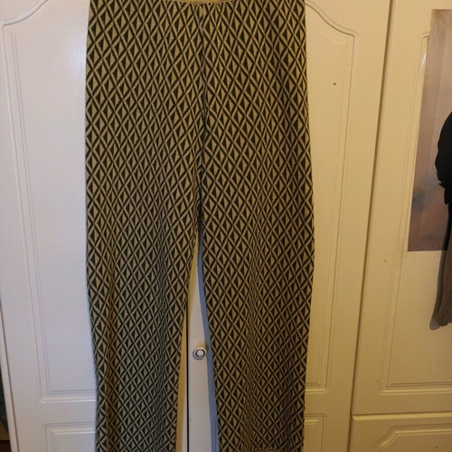 Moutaki women's pants like new, beige and green