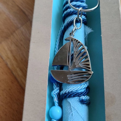 Easter candle new with sailboat keychain