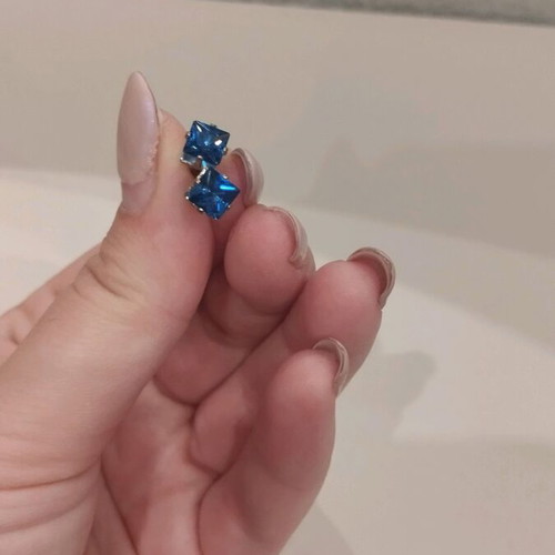 Ozze earrings with square blue zircon stones like new