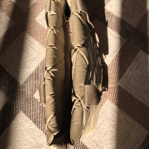 Shoulder bag used in good condition