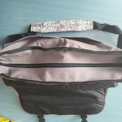 No Fear Unisex Shoulder Bag gray new with wallet gift