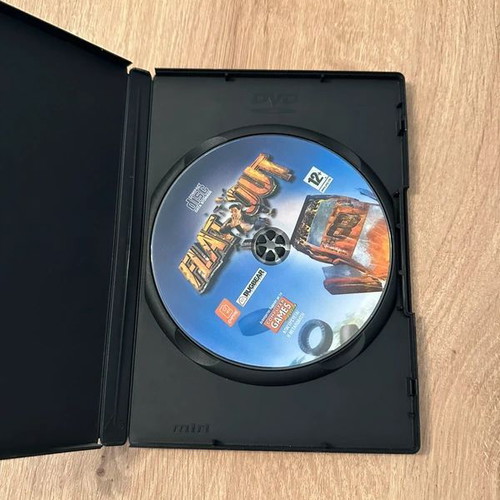 FlatOut PC game like new