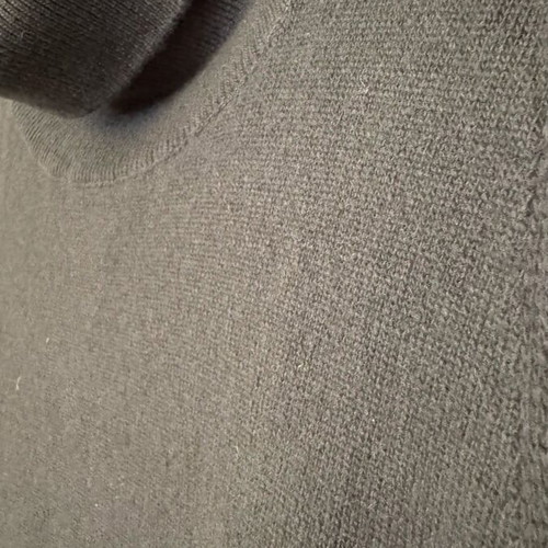 Benetton Sleeveless Turtleneck Vest 100% Wool New, Dark Brown-Green