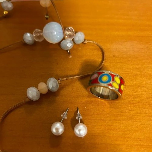 Long necklace with ceramic fish motif, pearl earrings and ring, new