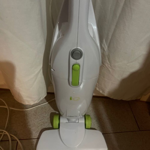 IQ VC-920 electric vacuum cleaner, white, corded