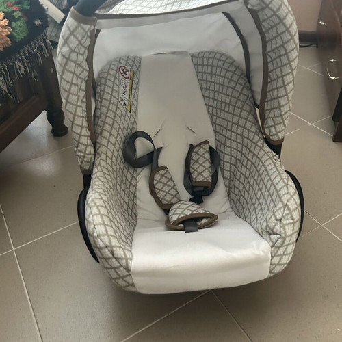 Baby stroller 3 in 1 used with winter and summer carrycots and car seat