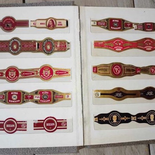 Cigar label album like new, 69 labels