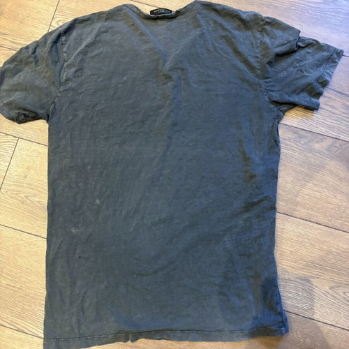 Dirty Laundry short-sleeve shirt L used, gray with small hole
