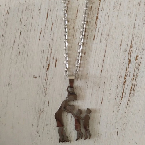 Mommy with 2 boys stainless steel necklace new