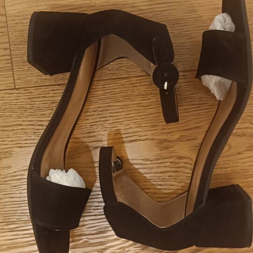 Alpe black suede sandals size 38 like new with 5cm block heel