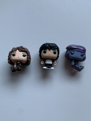 Kinder Funko Pop συλλεκτικές φιγούρες Nancy Wheeler και Mike Wheeler σαν καινούργιο