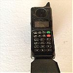  Motorola 1992 GSM Micro Tac flip phone πολύ σπανιο κινητό τηλέφωνο με φορτιστή