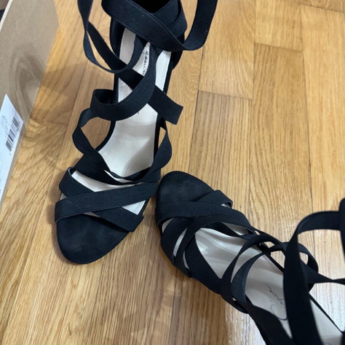 Jessica Simpson sandals used, size 40, black with unique design
