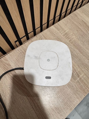 HP 425 Wireless Dual Radio AP used, professional access point