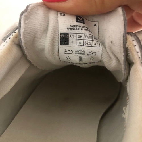 Veja trainers used, white and gold, size 39