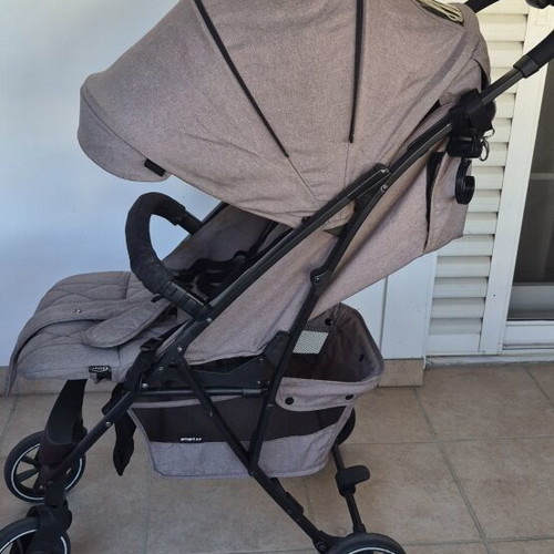 Baby stroller for up to 4 years, foldable cabin luggage size