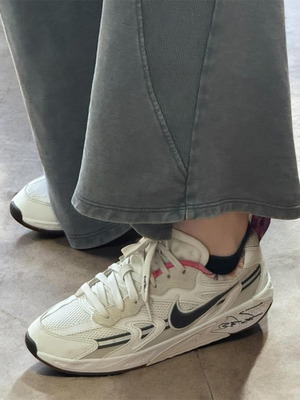Nike & Futura Train Olympics sneakers used, size 38.5, black and white