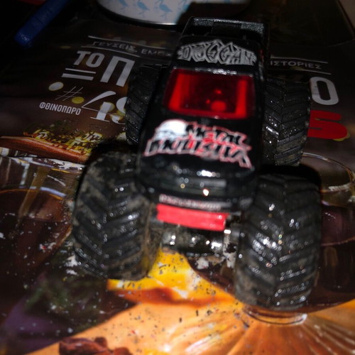 Monster truck like new 17#