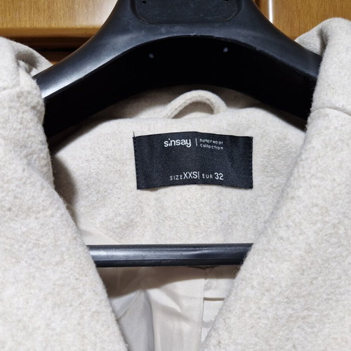 Sinsay beige short coat like new, size XXS