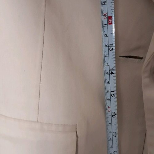 Anna Riska Cropped Slim Fit Blazer Size M like new, beige